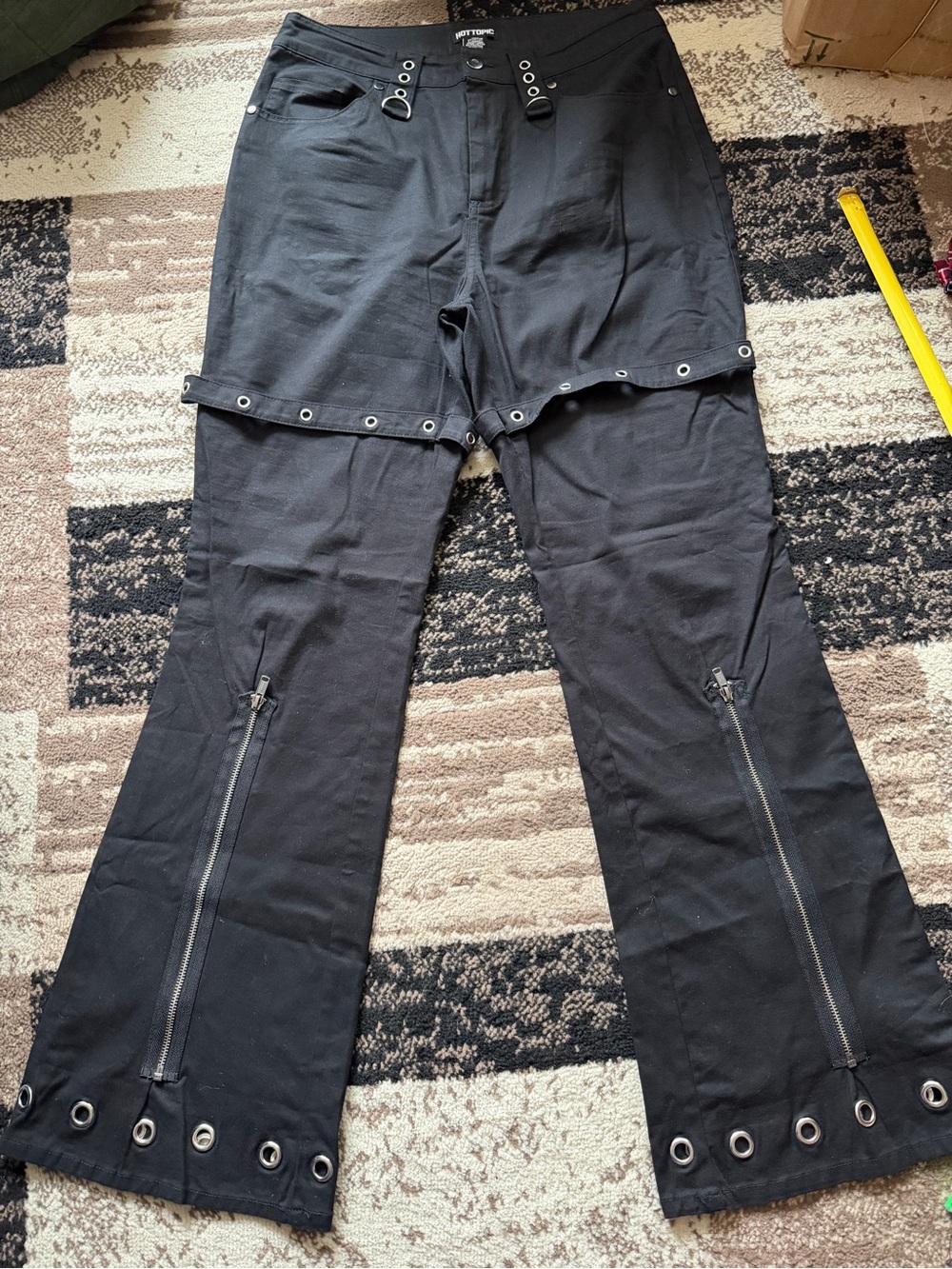 Hot Topic Black Pants with Grommet & Zipper Details
